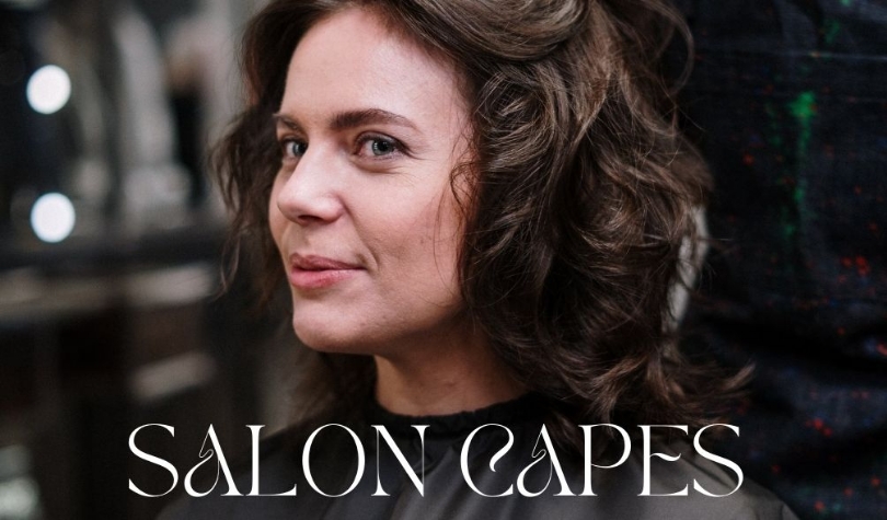 How different salon capes are used in haircutting salon ? How different salon capes are used in haircutting salon ?